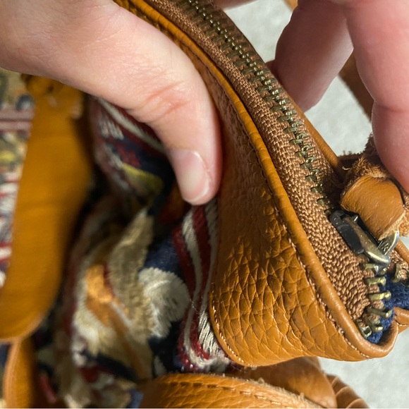 Johnny Was Floral Tapestry Weekender Bag with leather Accents - Picture 4 of 6